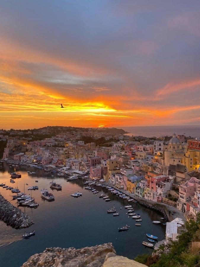Casa Cinzia In Marina Di Corricella Villa Procida Exteriör bild